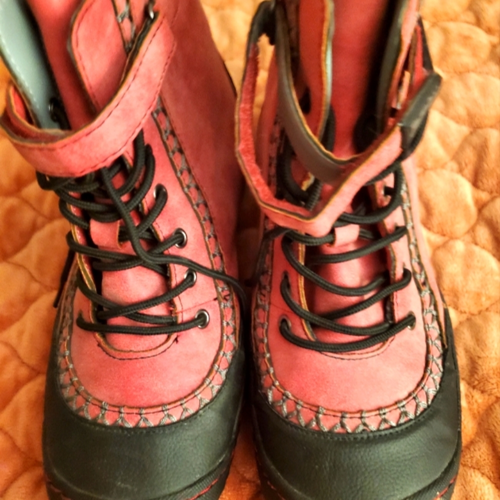 Snow boot